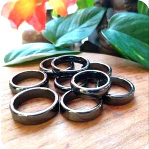 4/$15 Women's Men's Black Hematite Magnetic Wedding Rings Sets